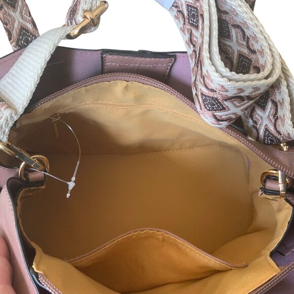 DS Fashion NY Triple Compartment Satchel Crossbody Guitar Strap Dark Mauve NWT - Picture 4 of 12